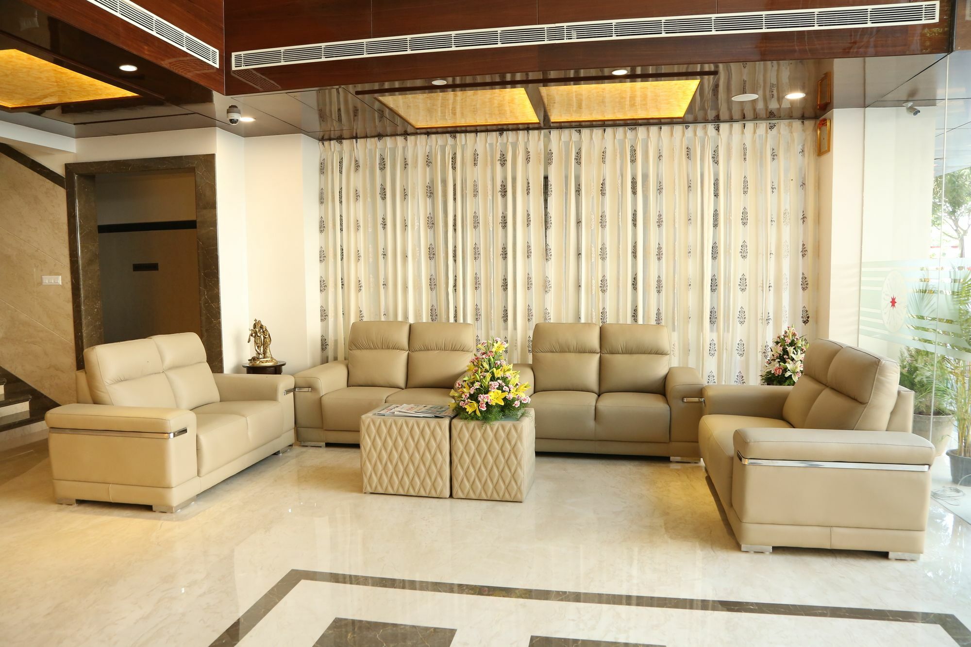 I V Sanctum Hotel Bangalore Dış mekan fotoğraf