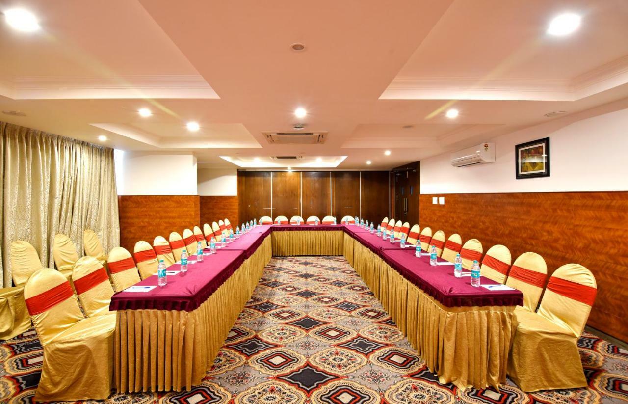 I V Sanctum Hotel Bangalore Dış mekan fotoğraf