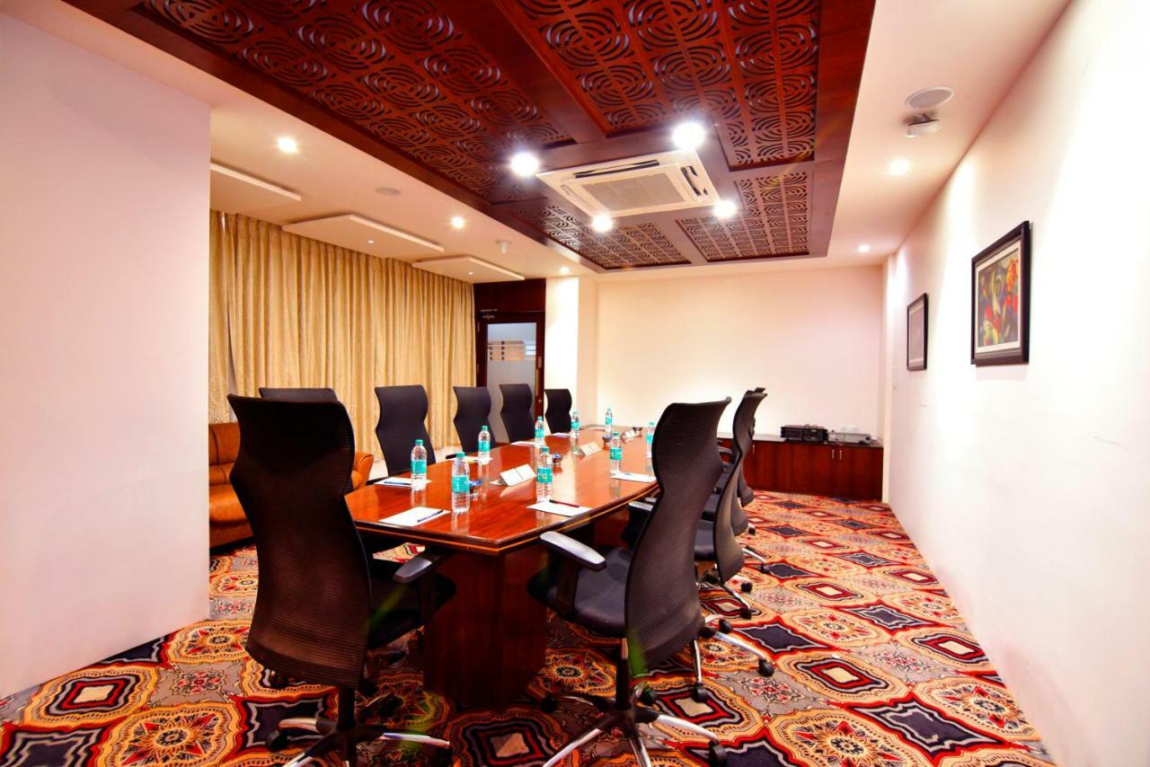 I V Sanctum Hotel Bangalore Dış mekan fotoğraf