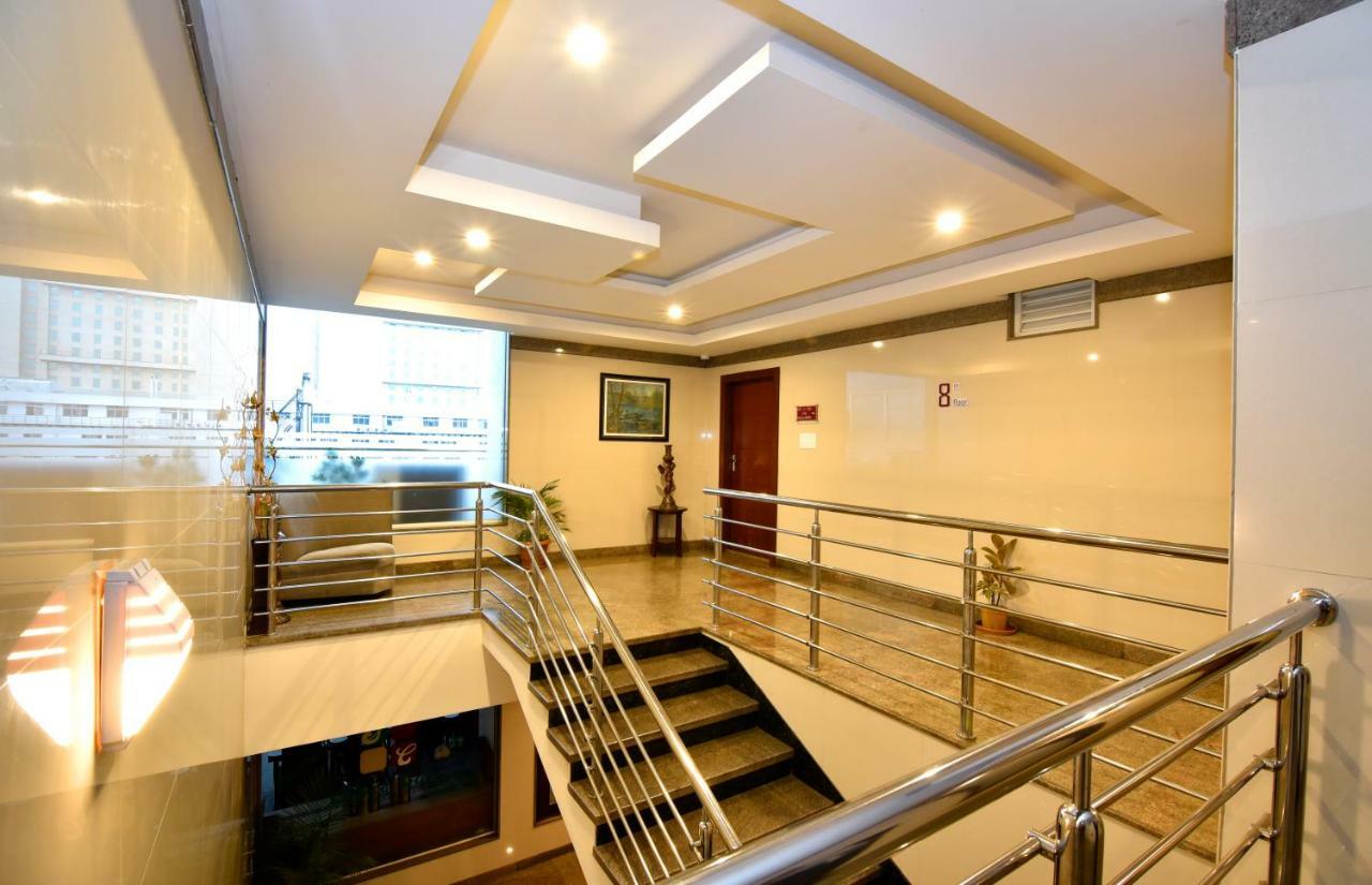 I V Sanctum Hotel Bangalore Dış mekan fotoğraf