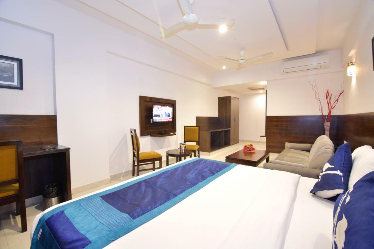I V Sanctum Hotel Bangalore Dış mekan fotoğraf