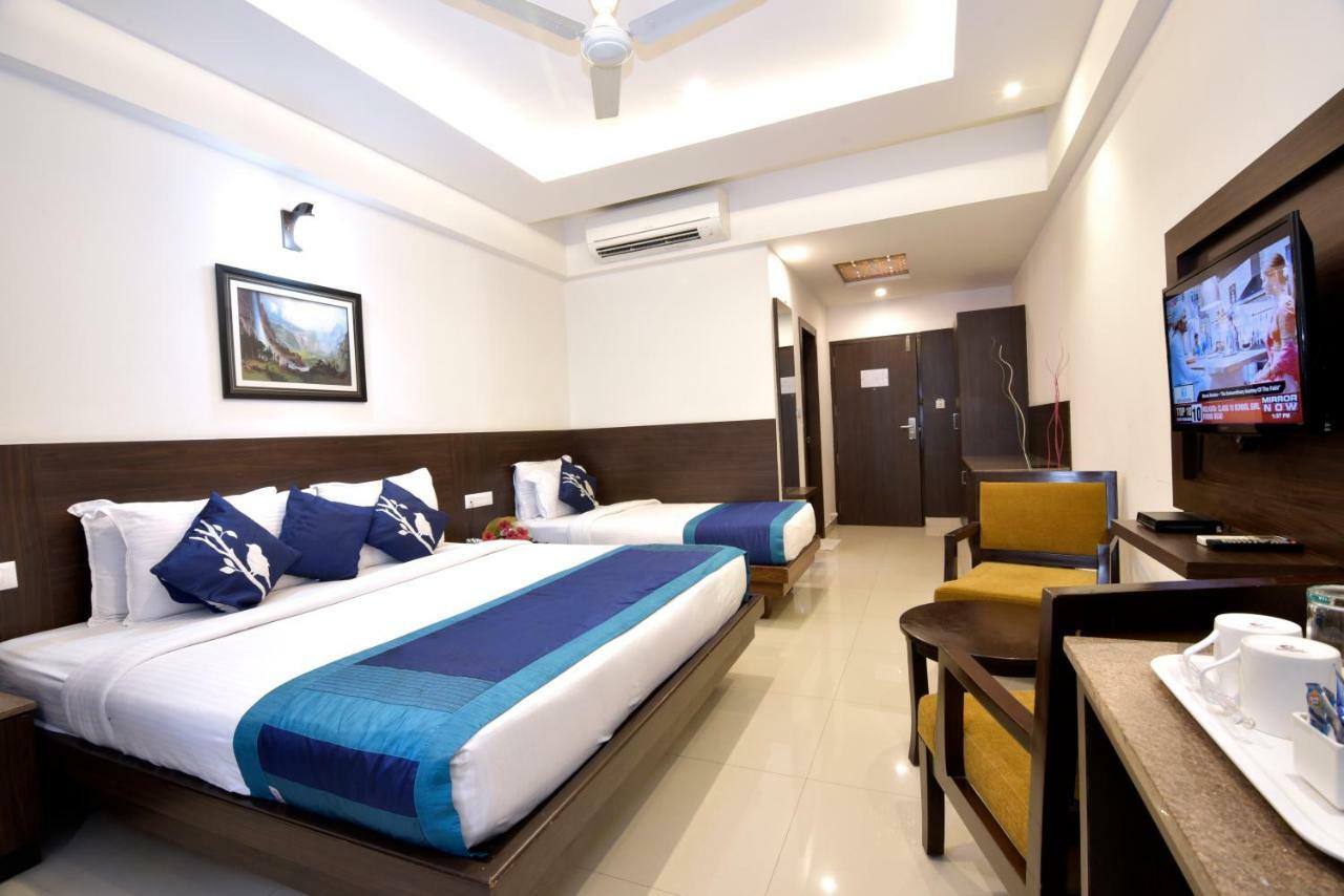 I V Sanctum Hotel Bangalore Dış mekan fotoğraf