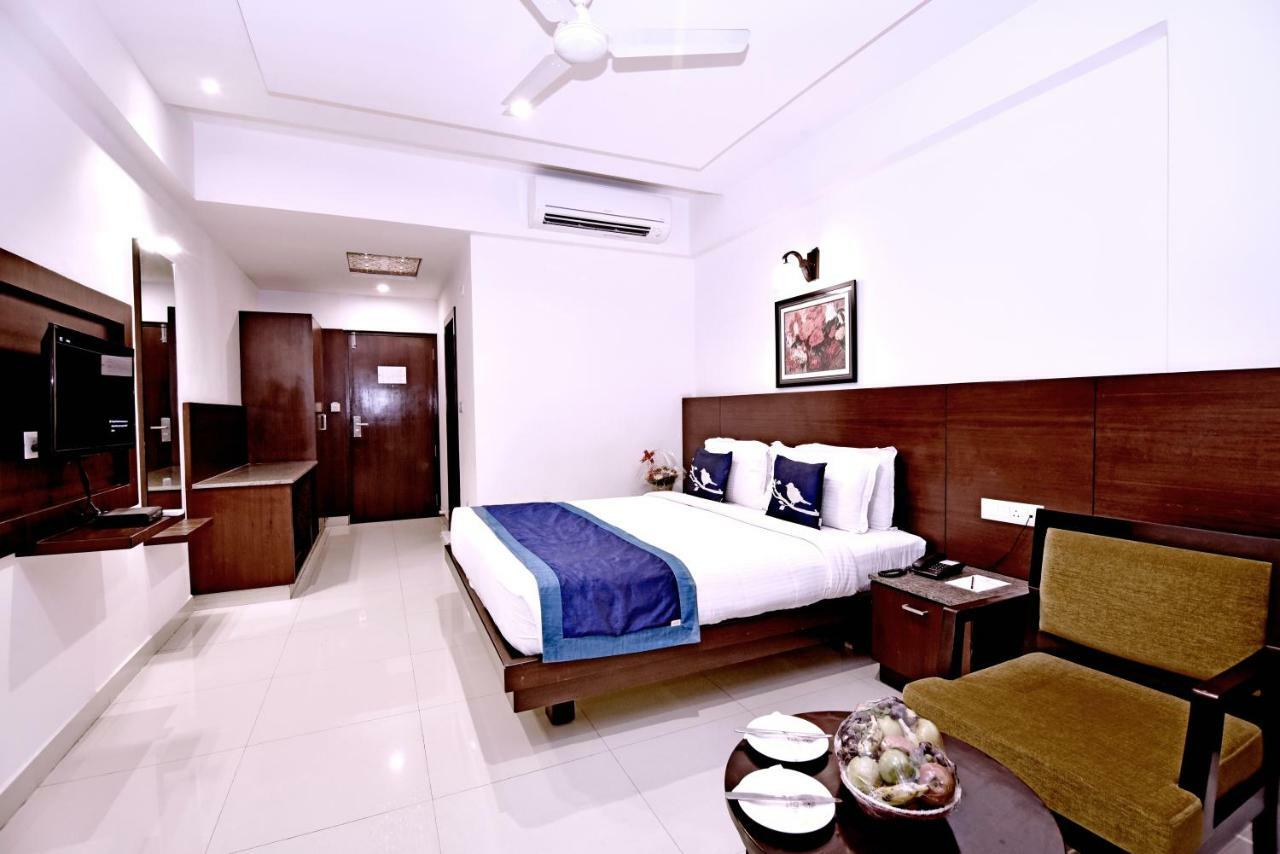 I V Sanctum Hotel Bangalore Dış mekan fotoğraf
