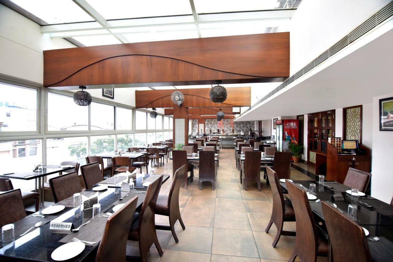 I V Sanctum Hotel Bangalore Dış mekan fotoğraf